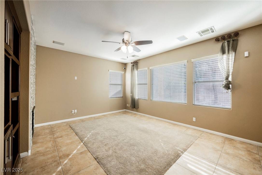 Henderson, NV 89002,189 Carneros AVE