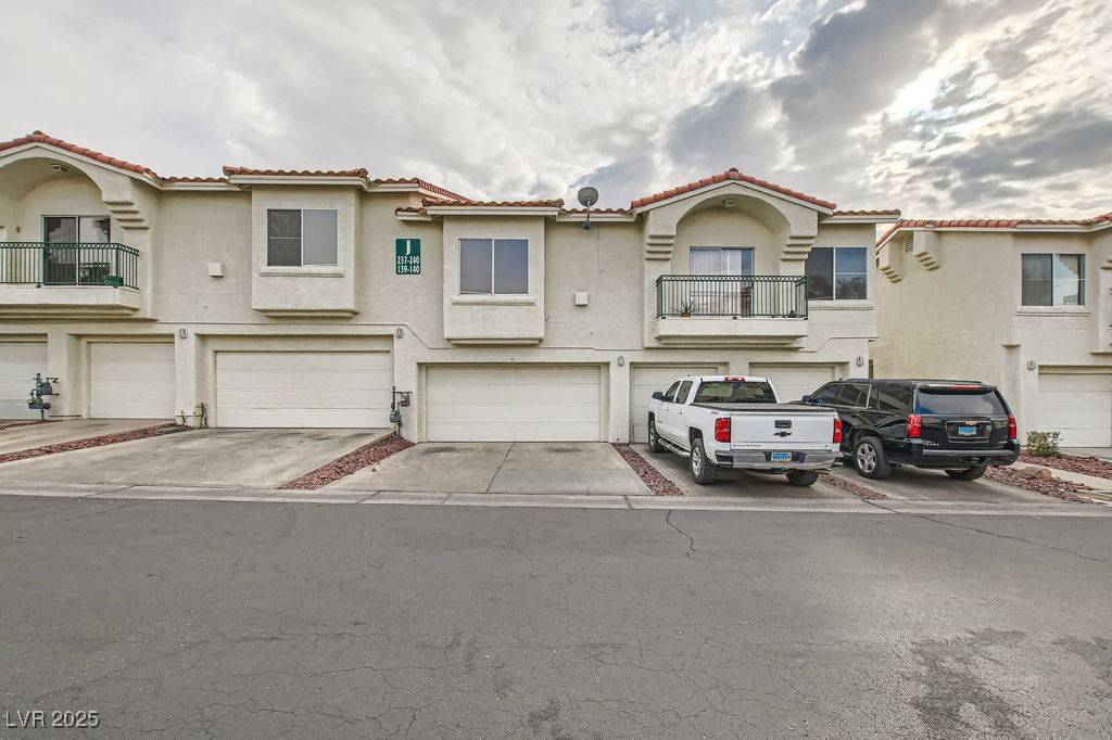 Las Vegas, NV 89156,6201 E Lake Mead BLVD #238