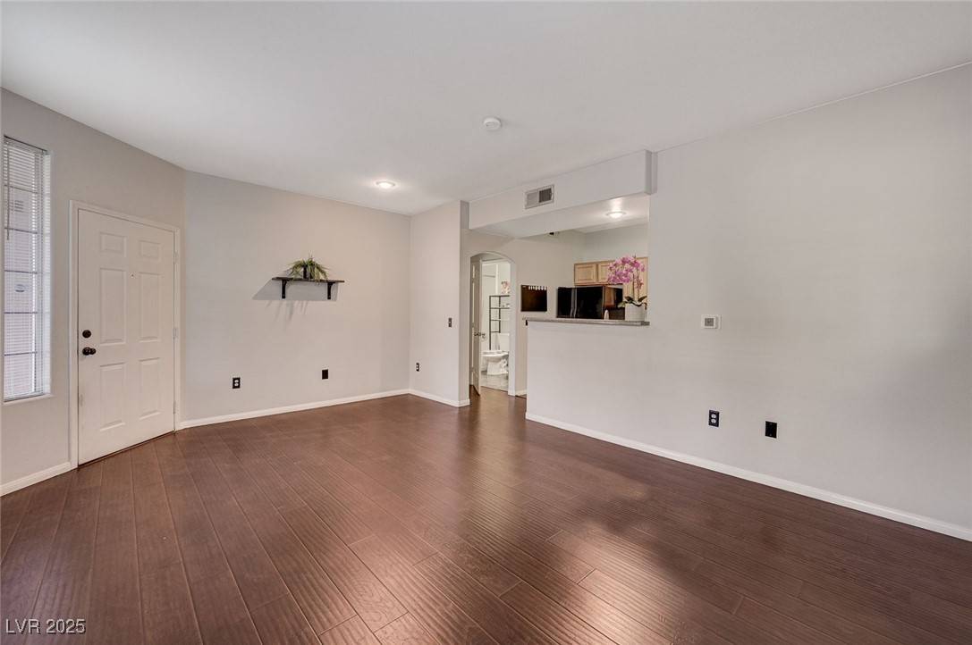 Las Vegas, NV 89113,8555 W Russell RD #1101