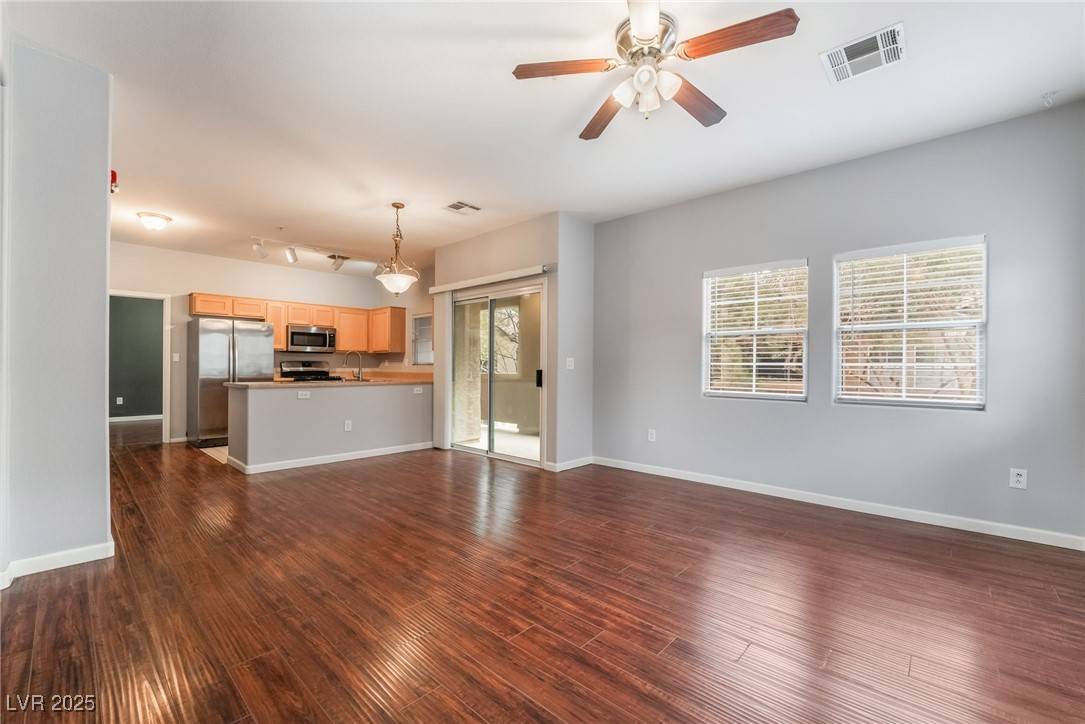 Las Vegas, NV 89113,7660 W ELDORADO LN #227