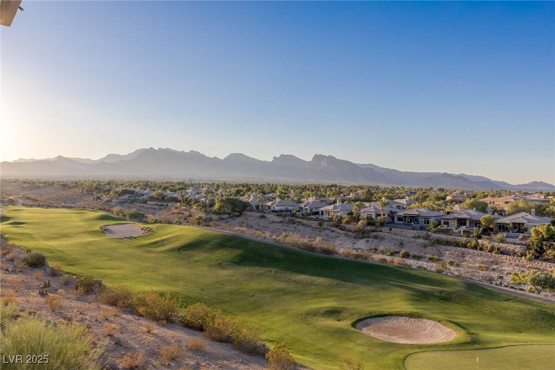Las Vegas, NV 89144,9204 Tesoras DR #401