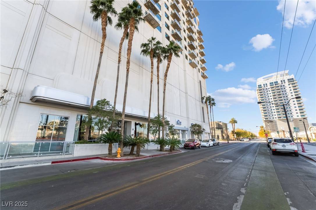Las Vegas, NV 89101,900 Las Vegas BLVD #904