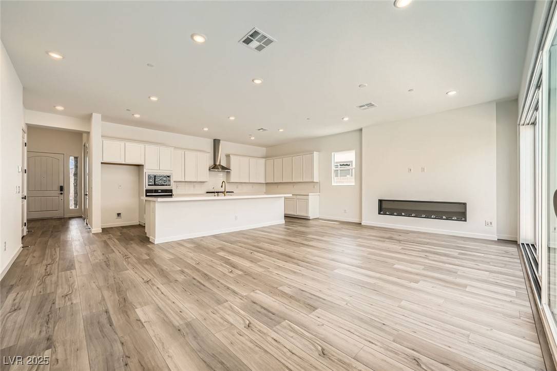 Henderson, NV 89011,65 Ibiza Lake DR