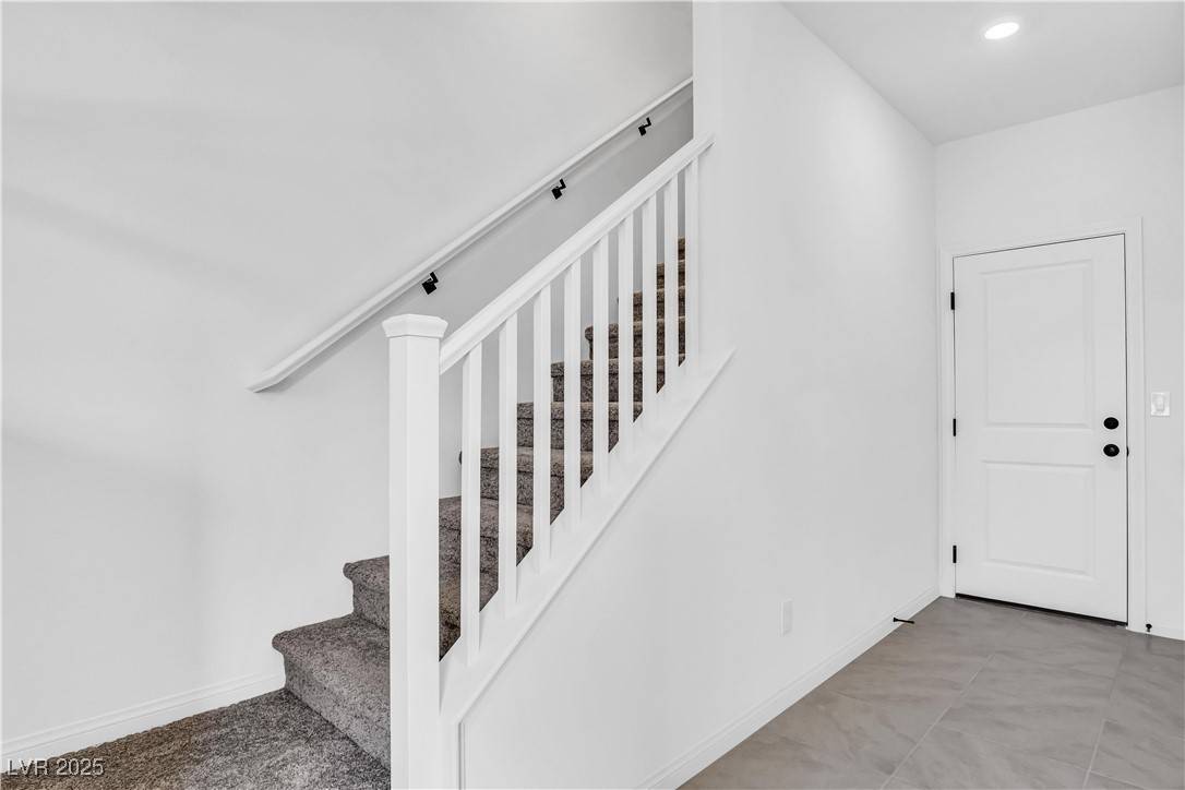 Las Vegas, NV 89144,1421 Whistling Kite ST