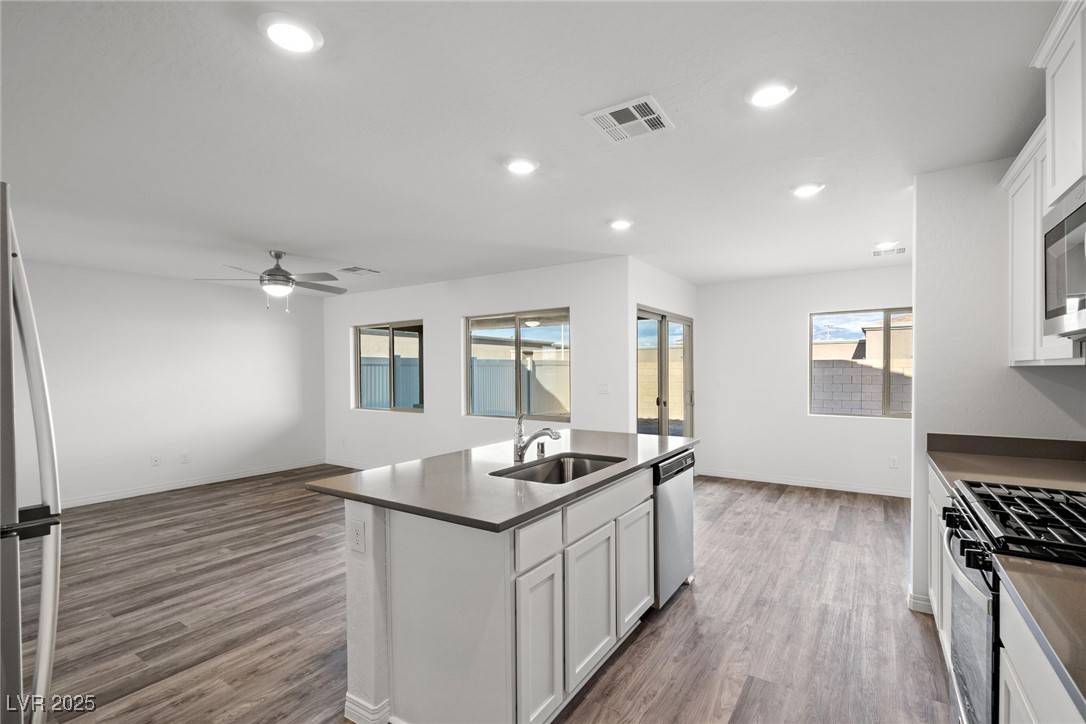 North Las Vegas, NV 89032,1716 Sandia Rock AVE