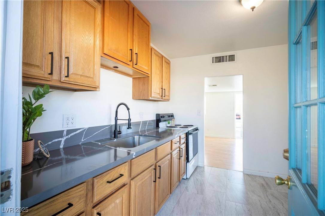 Henderson, NV 89015,107 Manganese ST