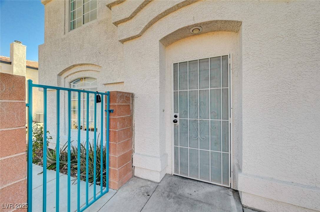 Las Vegas, NV 89108,5040 Sublight AVE
