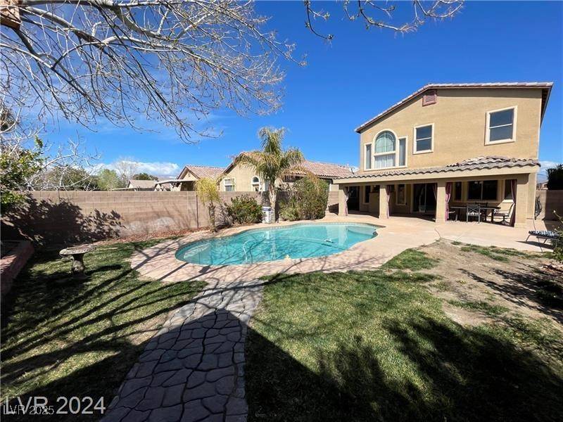 Las Vegas, NV 89129,7633 Winterthur CT