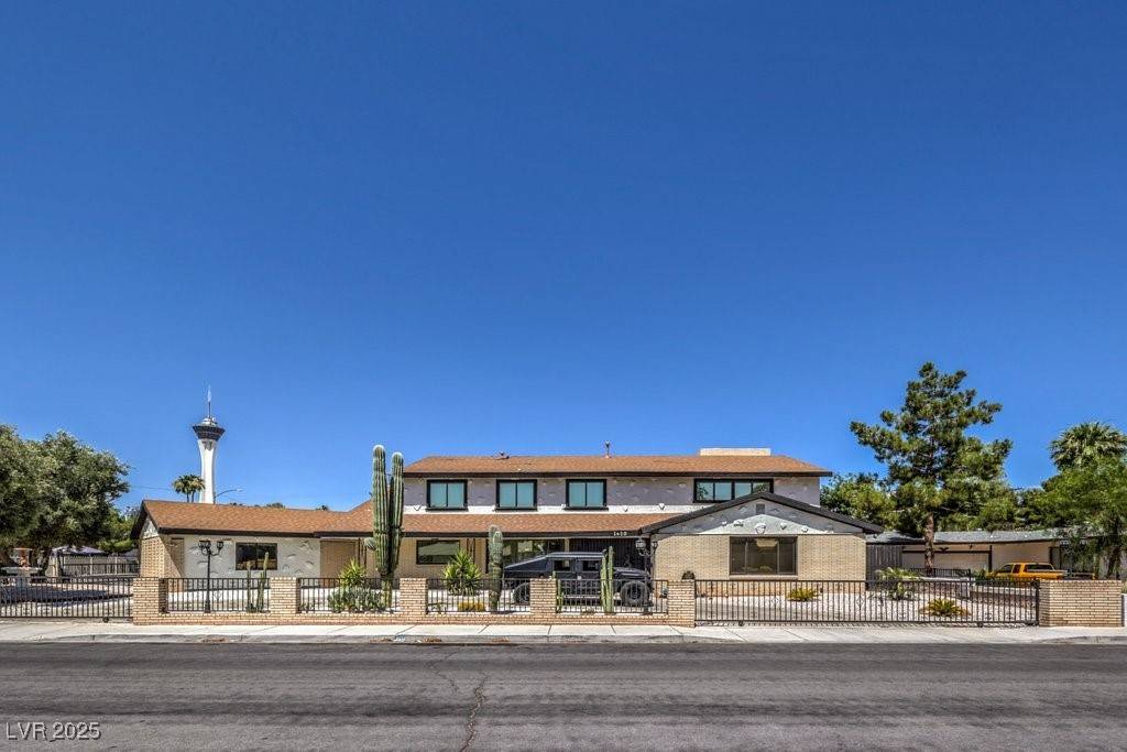Las Vegas, NV 89104,1420 S 8th ST