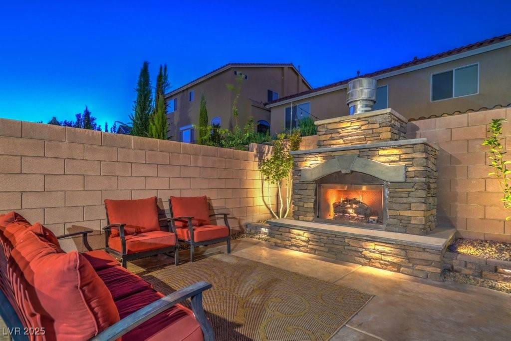 Las Vegas, NV 89139,6780 W Cougar AVE