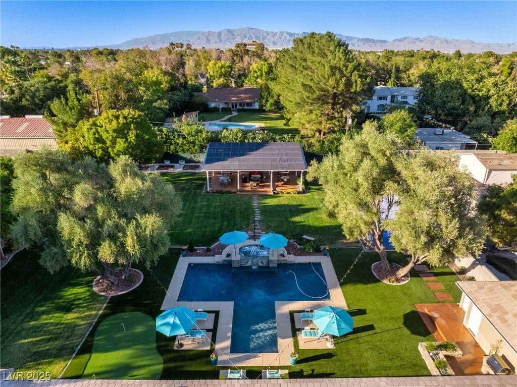 Las Vegas, NV 89107,330 Rancho CIR