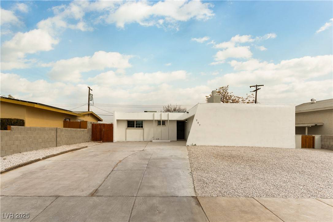 Las Vegas, NV 89107,257 Colleen DR
