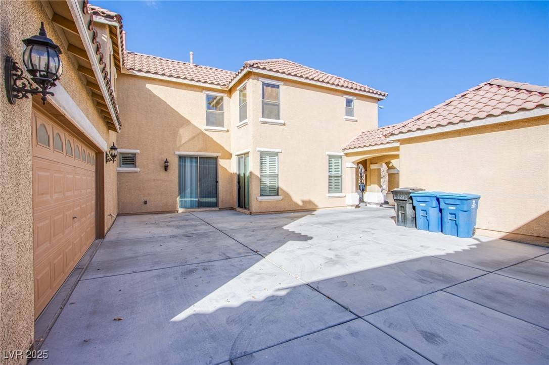 North Las Vegas, NV 89081,2821 White Peaks AVE
