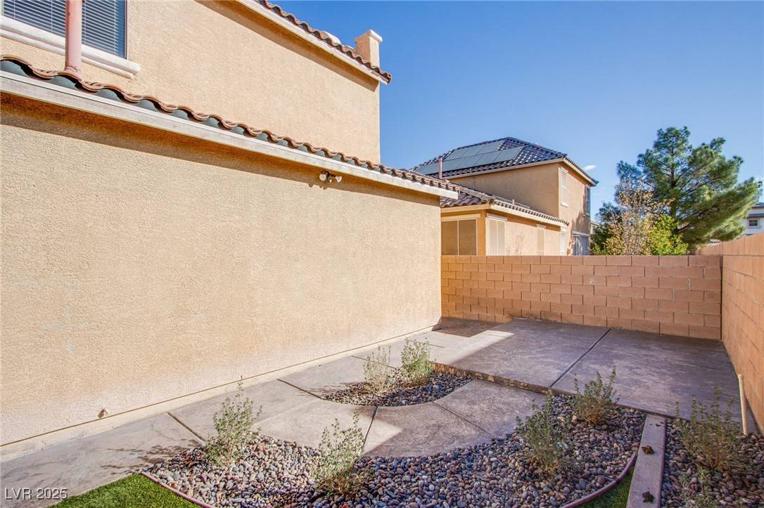 North Las Vegas, NV 89081,2821 White Peaks AVE