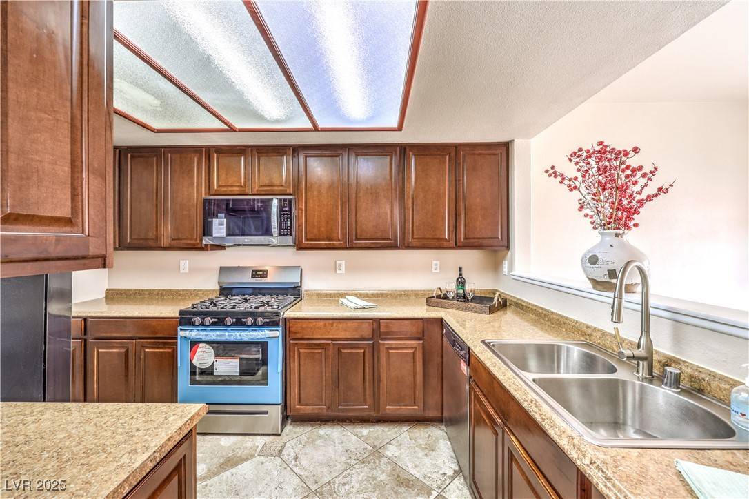 Henderson, NV 89014,337 Seine WAY #0
