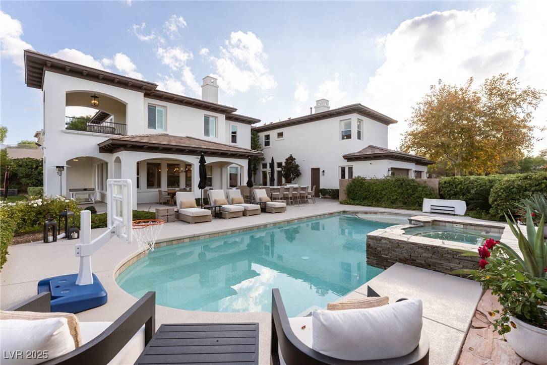Henderson, NV 89052,12 Bloomfield Hills DR
