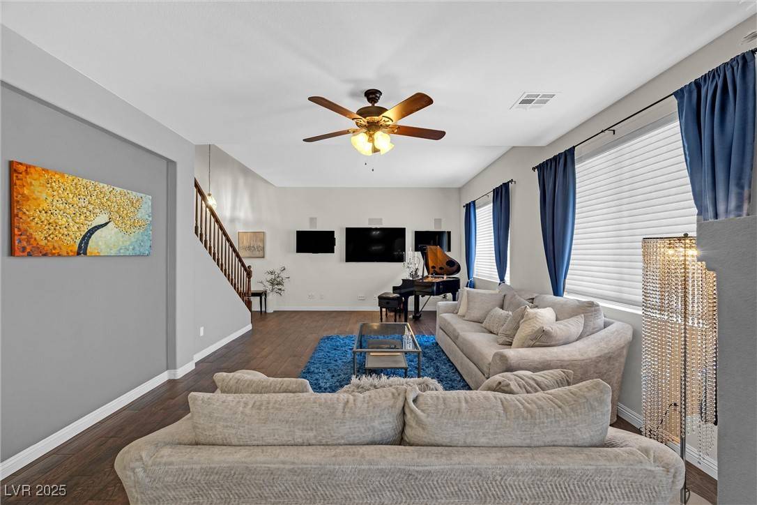 Las Vegas, NV 89144,10636 Amblewood WAY