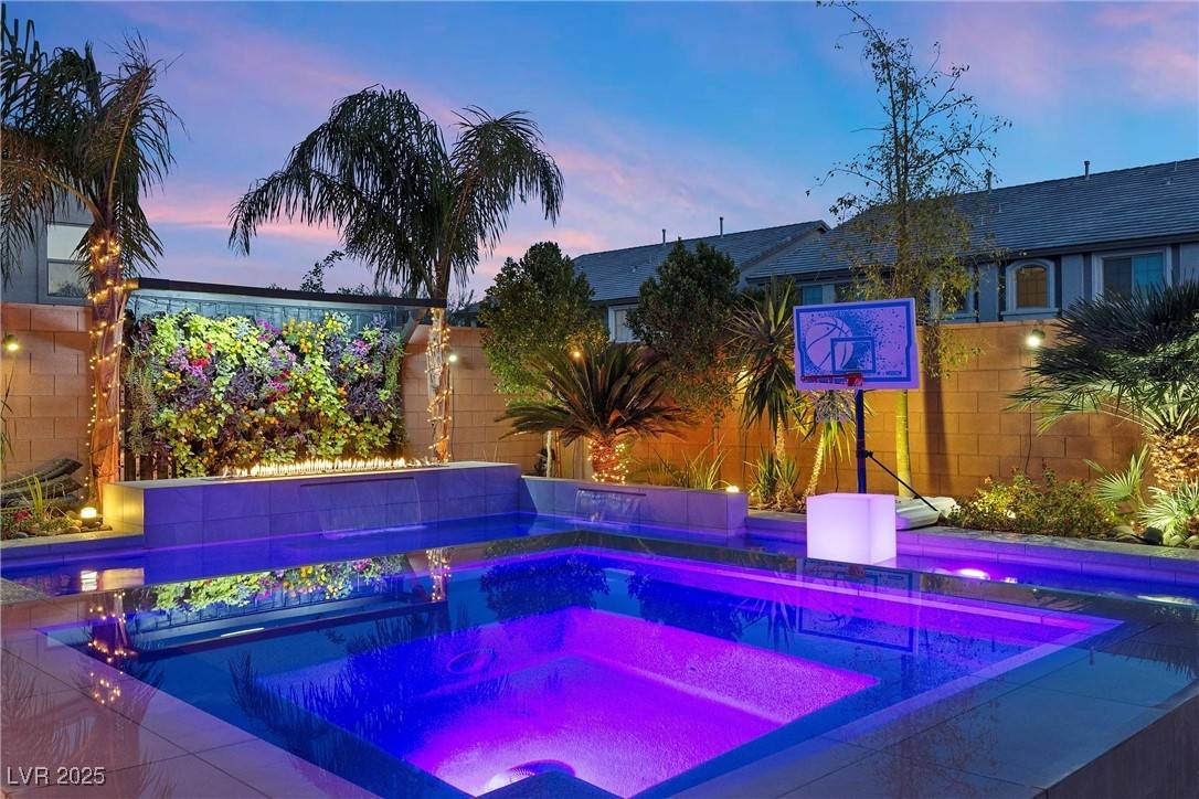 Las Vegas, NV 89139,8620 Grove Mill CT