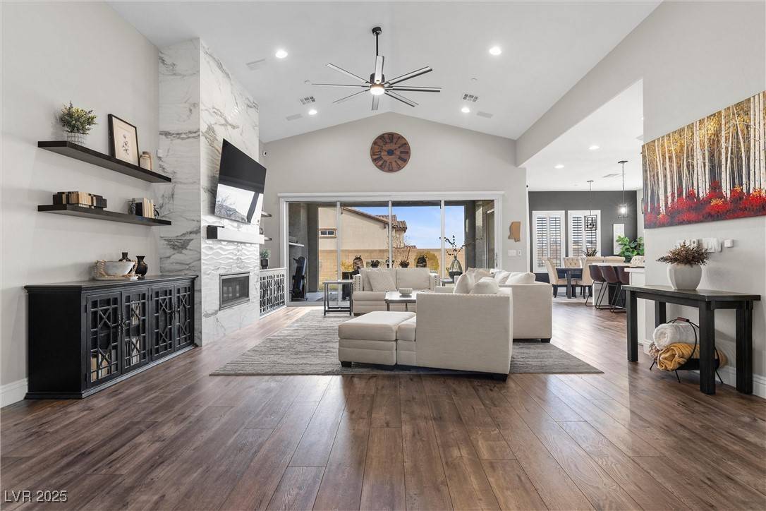 Las Vegas, NV 89149,7520 Darian Jane ST