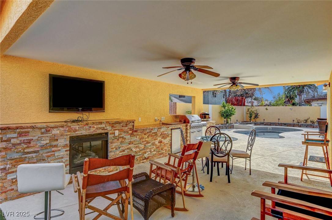 Henderson, NV 89014,2410 Doherty WAY