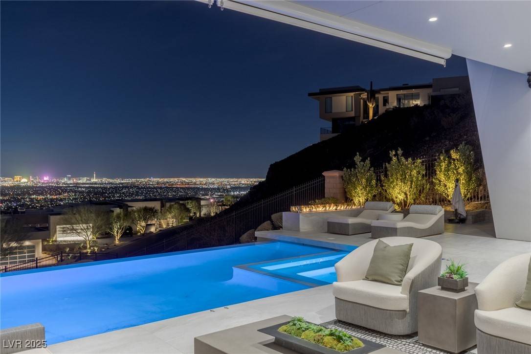 Henderson, NV 89012,631 Cityview Ridge DR