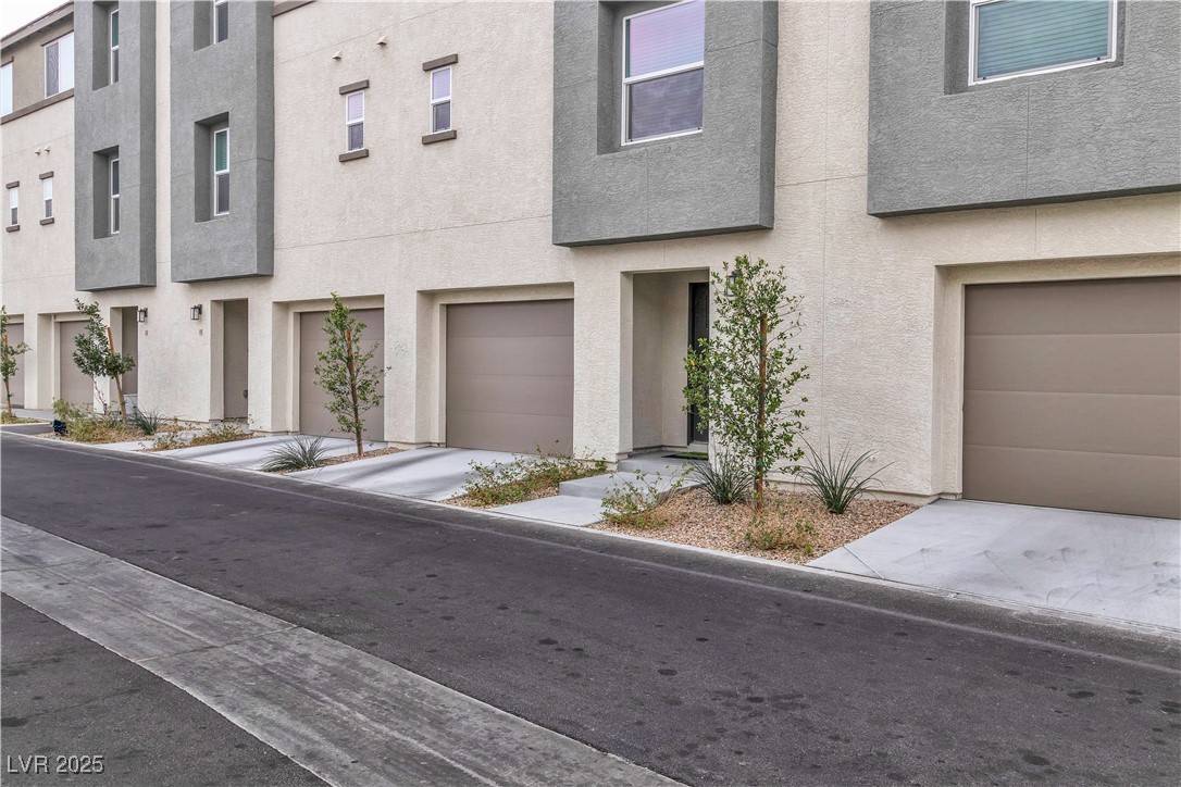 Las Vegas, NV 89183,2795 Atomic Tangerine WAY #5