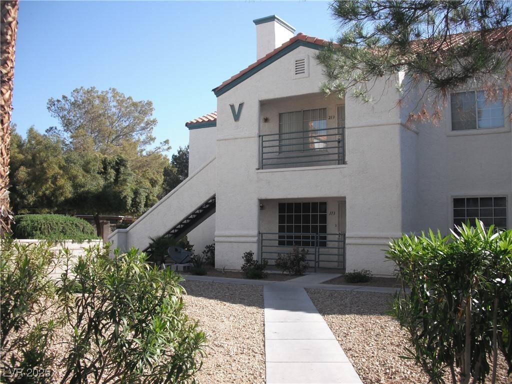 Las Vegas, NV 89117,9070 Spring Mountain RD #113