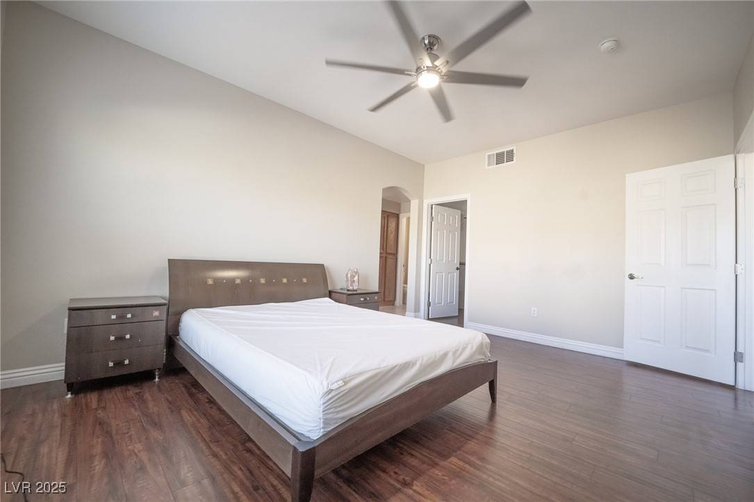 Las Vegas, NV 89138,825 Canterra ST #2058