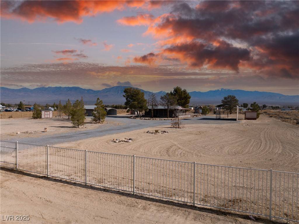 Pahrump, NV 89060,1901 N Buckboard LN