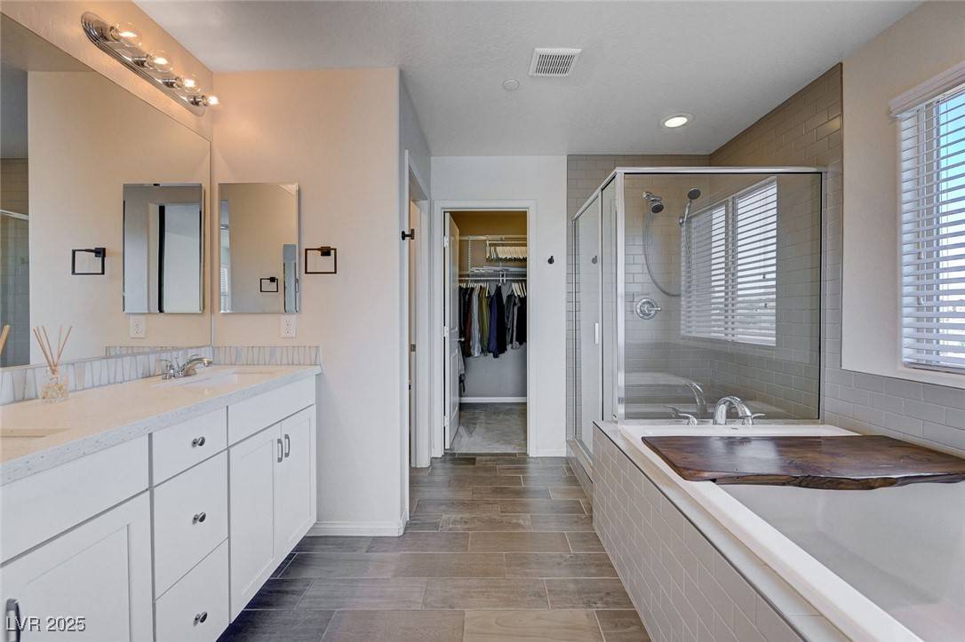 Henderson, NV 89011,422 Barcarolle LN