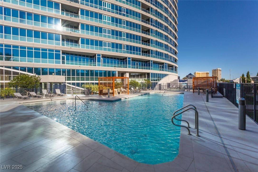 Las Vegas, NV 89103,4575 Dean Martin DR #1012