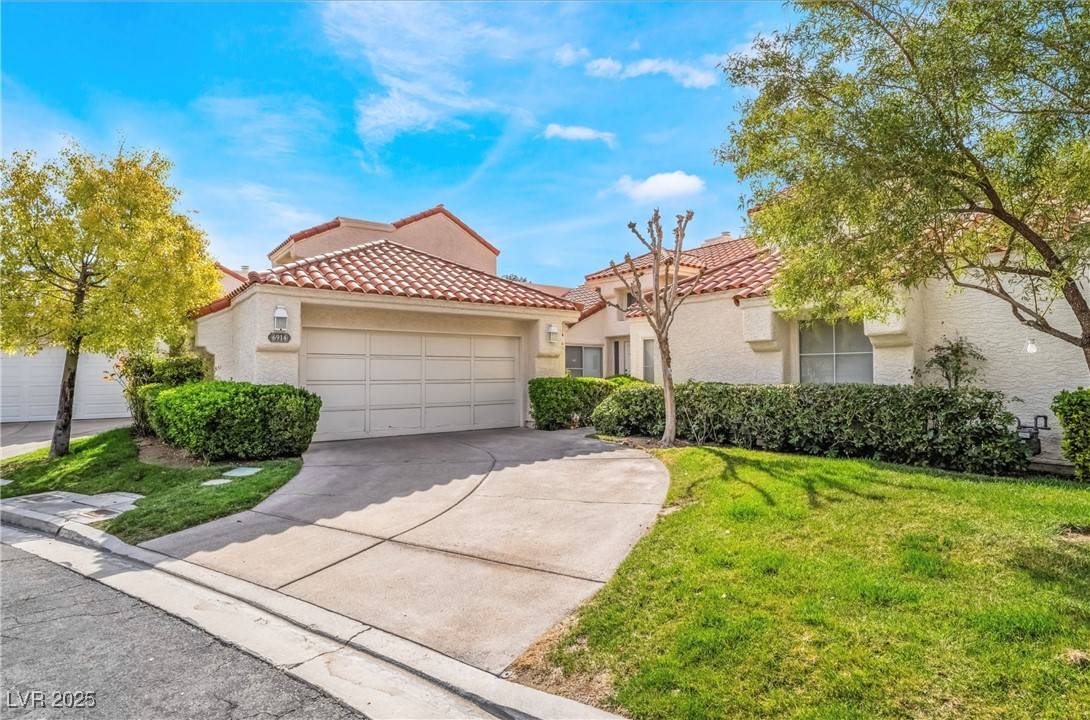 Las Vegas, NV 89113,6914 Emerald Springs LN