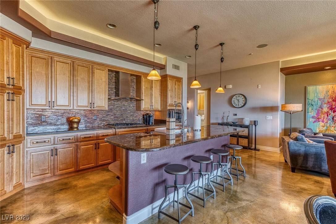 Las Vegas, NV 89144,9216 Tesoras DR #202