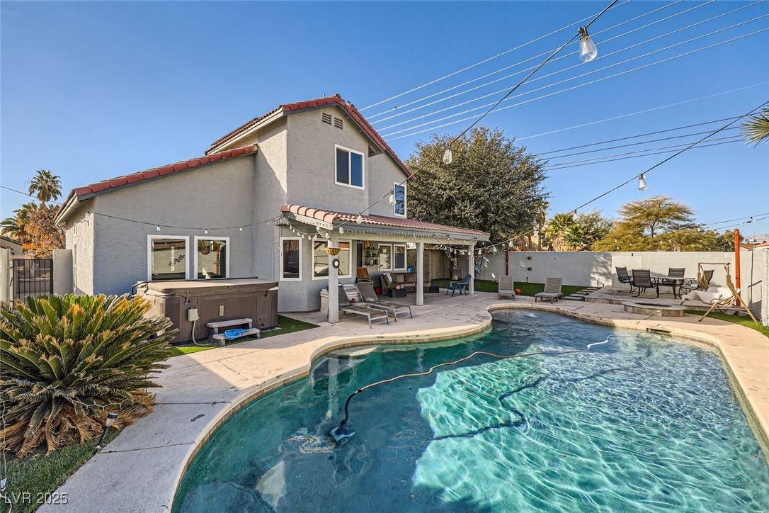 Las Vegas, NV 89119,1506 Champagne CIR