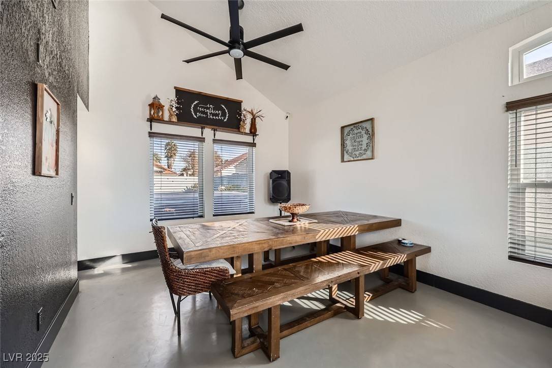 Las Vegas, NV 89119,1506 Champagne CIR