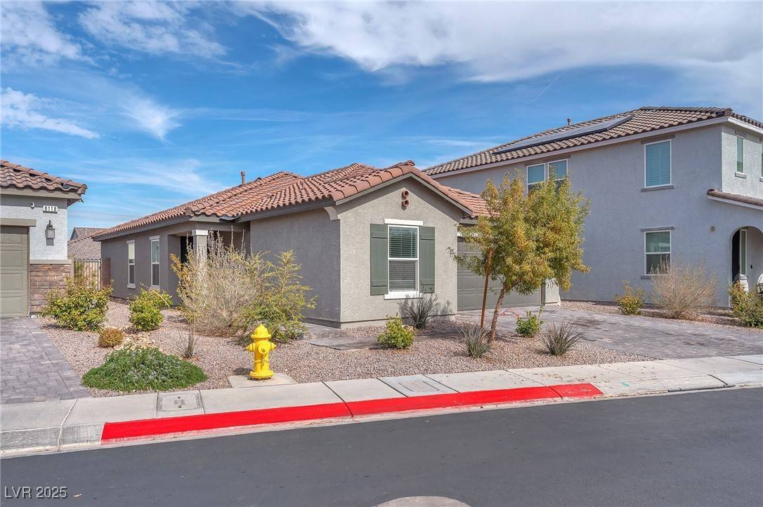 Las Vegas, NV 89113,8106 Guadiano AVE