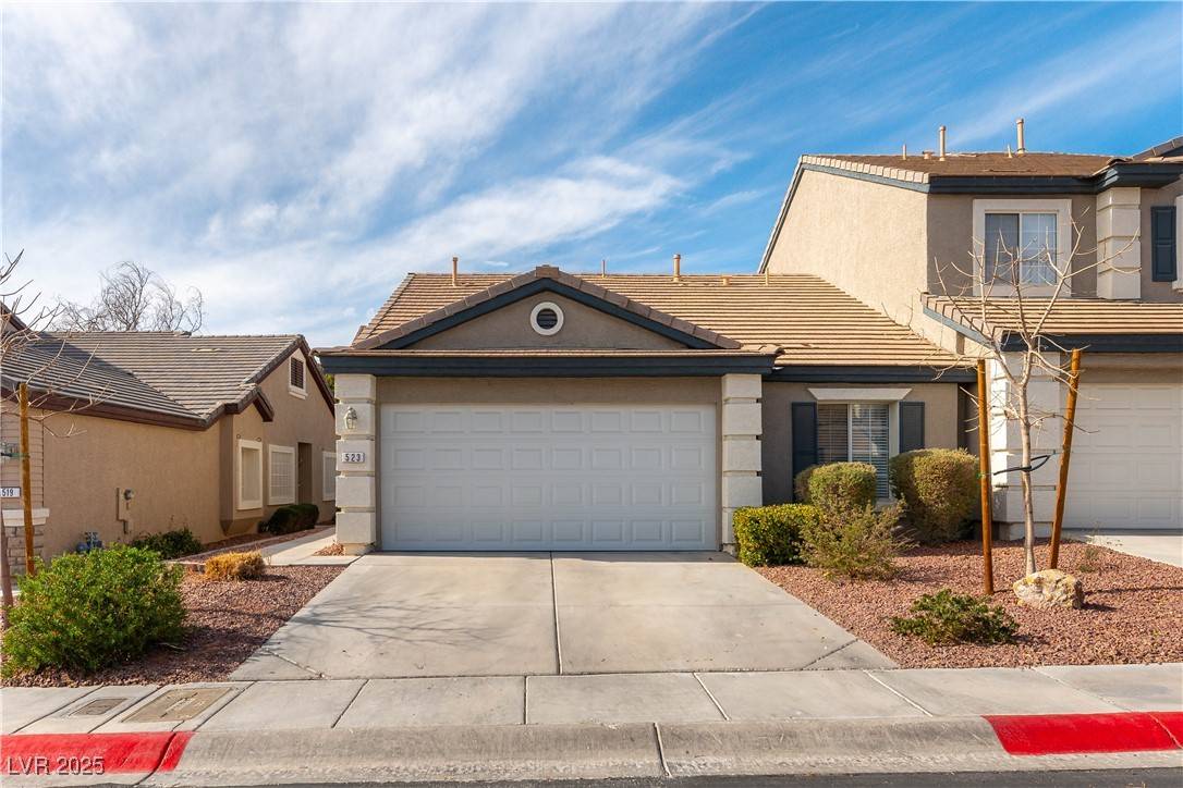 Las Vegas, NV 89144,523 Painted Cloud PL