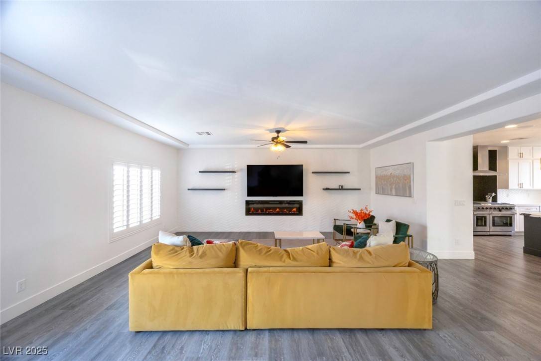 Las Vegas, NV 89183,10658 Salmon Leap ST