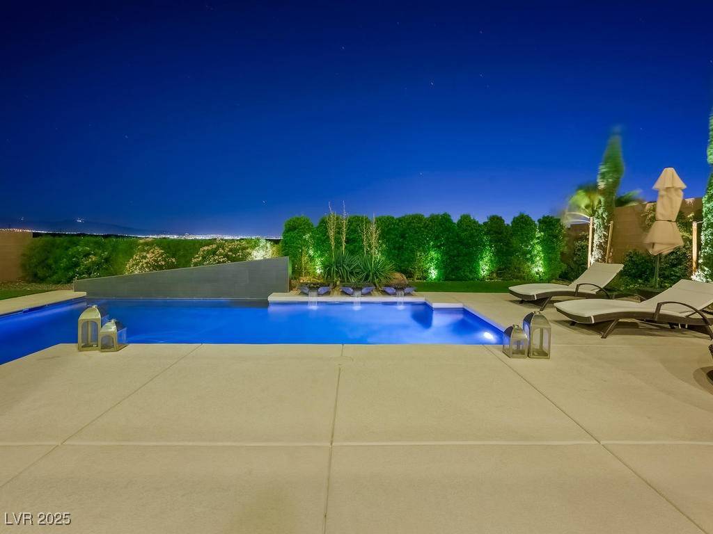 Henderson, NV 89011,3 Hilltop Crest ST
