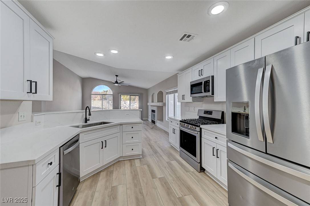 North Las Vegas, NV 89081,1106 Emerald Stone AVE