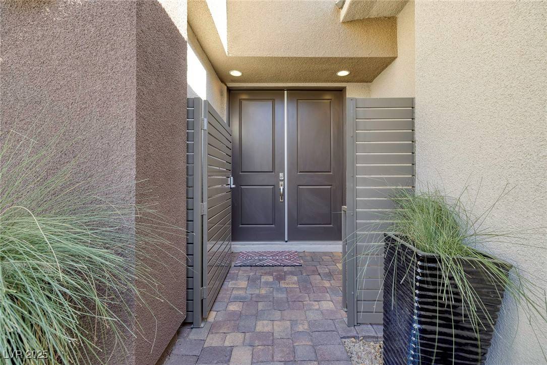 Henderson, NV 89011,12 Hilltop Crest ST