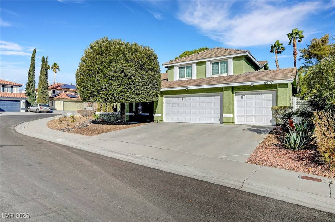 Las Vegas, NV 89117,8908 Rocky Shore DR