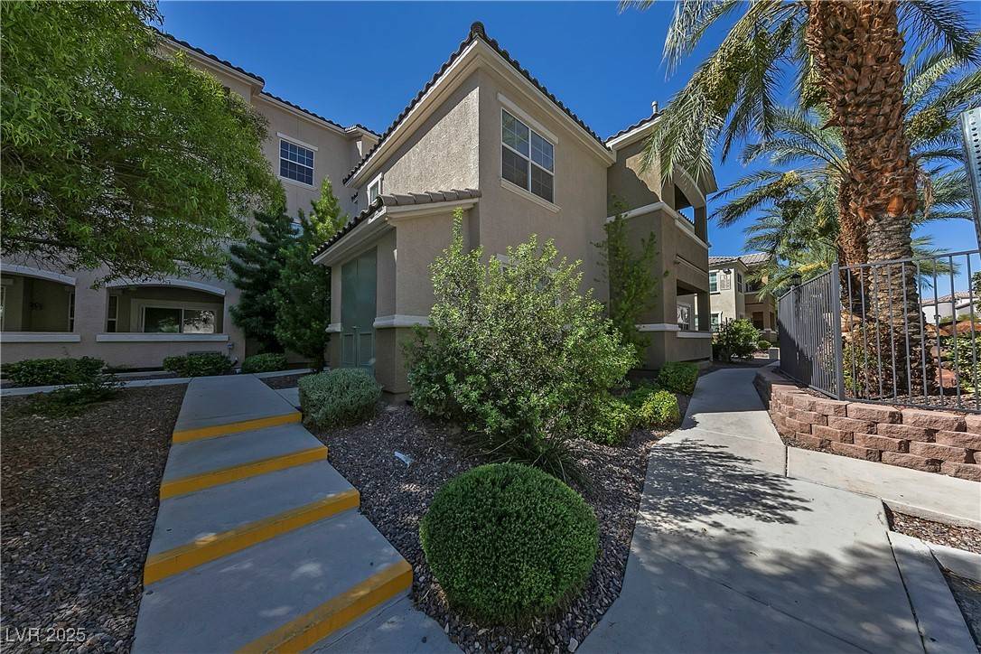 Las Vegas, NV 89148,8777 W Maule AVE #1094