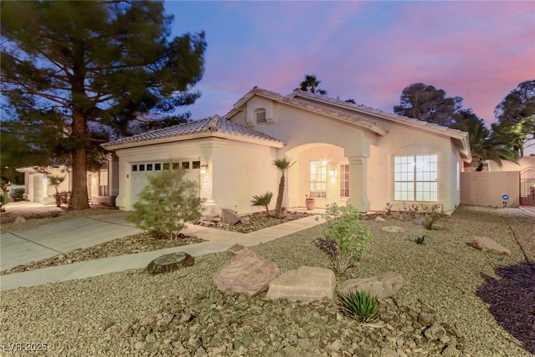 Las Vegas, NV 89128,8433 Sea Glen DR