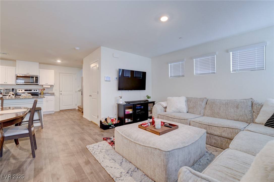 Henderson, NV 89011,1132 Ruby Sparrow ST