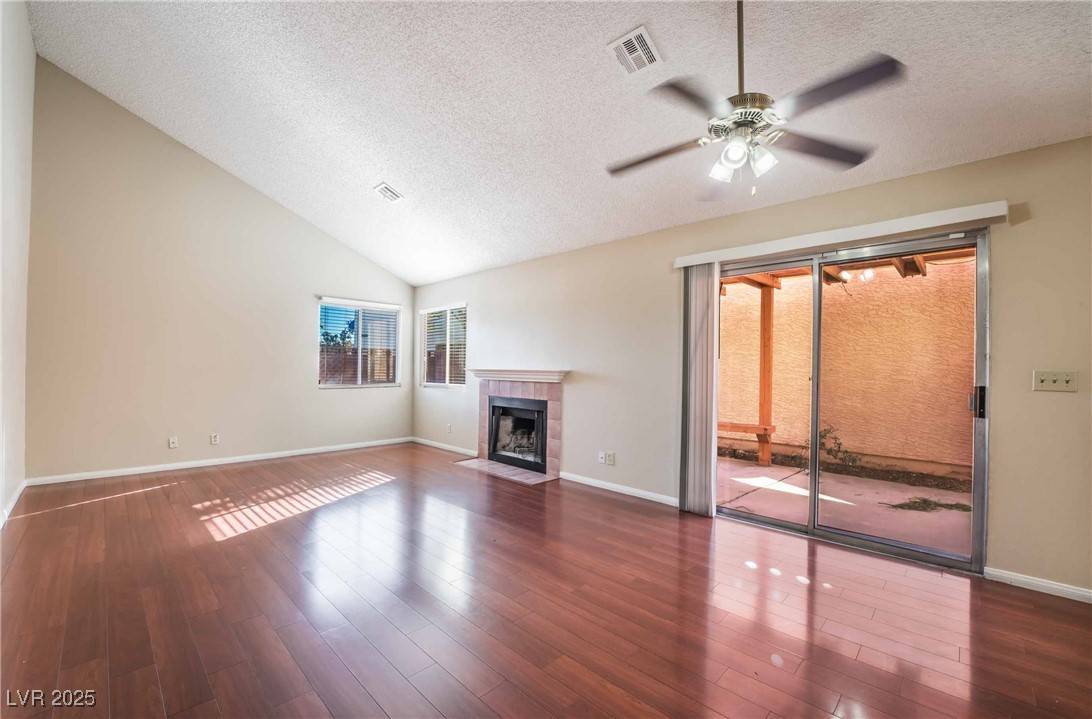 Las Vegas, NV 89145,232 DAWN ISLE DR