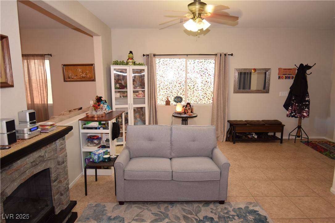 North Las Vegas, NV 89086,916 Echo Beach AVE