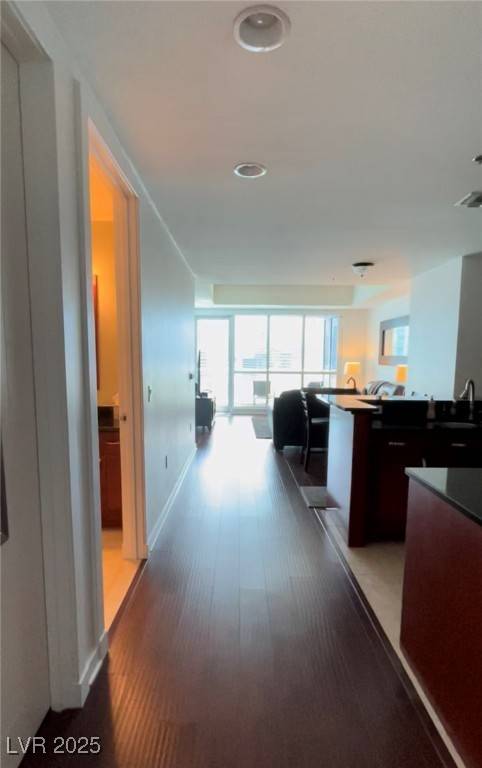 Las Vegas, NV 89103,4525 Dean Martin DR #2203