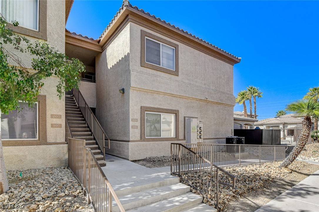 Las Vegas, NV 89147,8725 W Flamingo RD #208