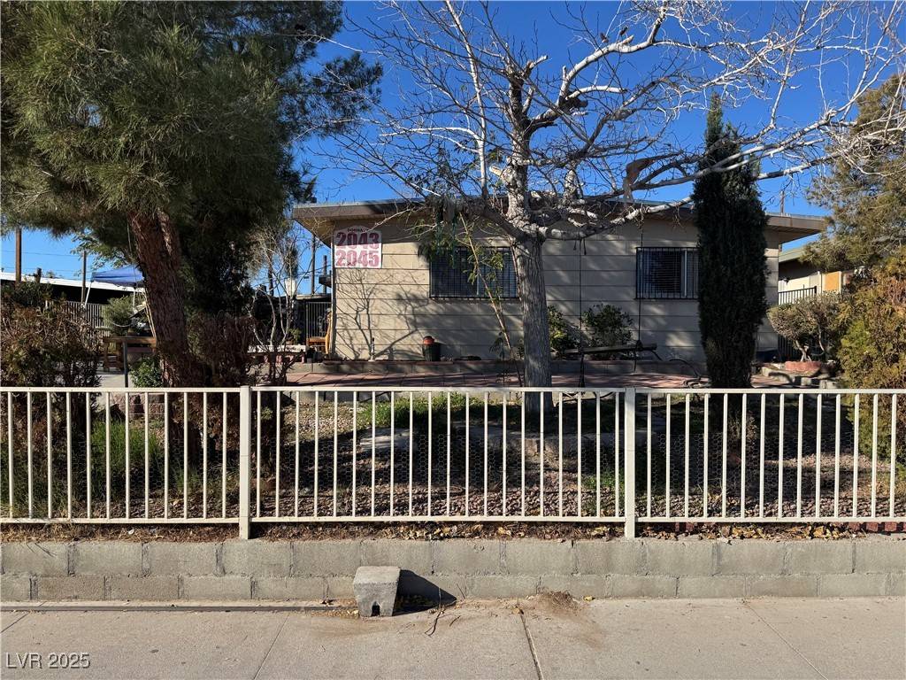 North Las Vegas, NV 89030,2043 Donna ST